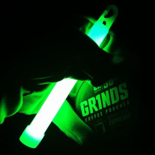 2 věci které najdeš v kapse každého “nočního tvora” 🤣 Kapesní kafe a chemické světlo ☕️💡 #coffee #coffeelover #coffeetime...