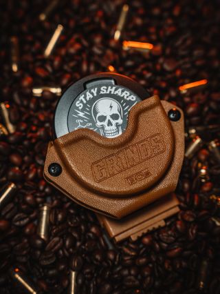 Dvě z horkých novinek, které najdete u nás na eshopu 🤙☕️ Kávové a kofeinové sáčky je třeba mít vždy v bezpečí a po ruce,...