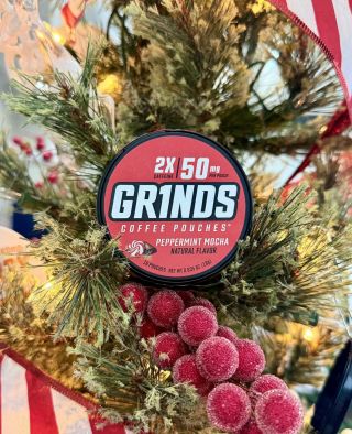 Na vánoční svátky je třeba se řádně připravit 🎄☕️🤙🏻 A tuhle “vánoční pecku” pro Vás už připravujeme ✅ #vánoce #káva #prosinec