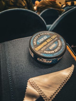 I tyhle limitky u nás jednou ročně najdete 🤙🏻☕️ @blackriflecoffee 🇺🇸 @travismanionfoundation ✅ #coffee...