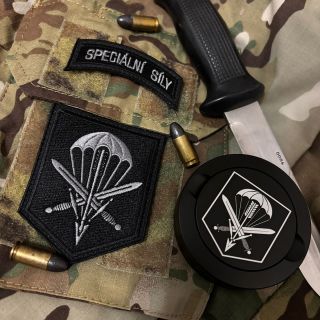 Chceš s kolegy z útvaru něco extra? ⁉️🤙🏻 Nově nabízíme zakázkovou výrobu personalifikovaných kovových pouzder na kávové...